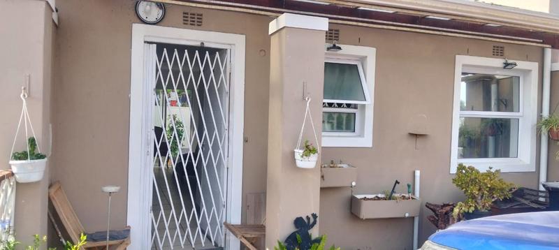 To Let 2 Bedroom Property for Rent in Highbury Western Cape